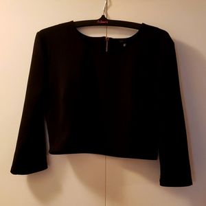 Black long sleeve crop top